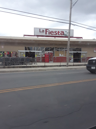 Supermarket «La Fiesta», reviews and photos, 5103 S Flores St, San Antonio, TX 78214, USA