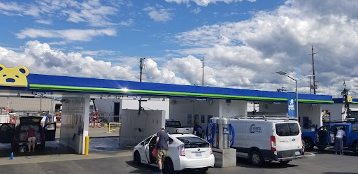 Brown Bear Car Wash en Everett