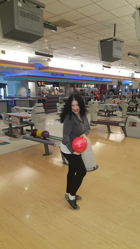 Bowling Alley «Streamwood Bowl», reviews and photos, 1232 E Irving Park Rd, Streamwood, IL 60107, USA