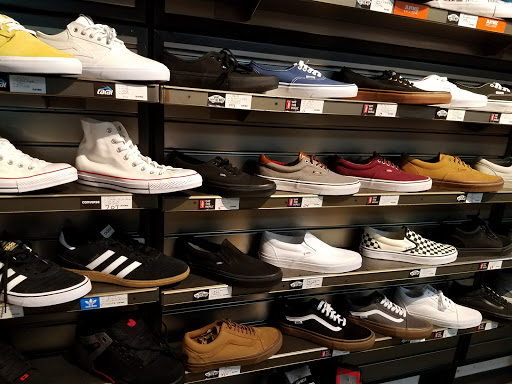 Clothing Store «Zumiez», reviews and photos, 27001 US Hwy 19 N #2062, Clearwater, FL 33761, USA