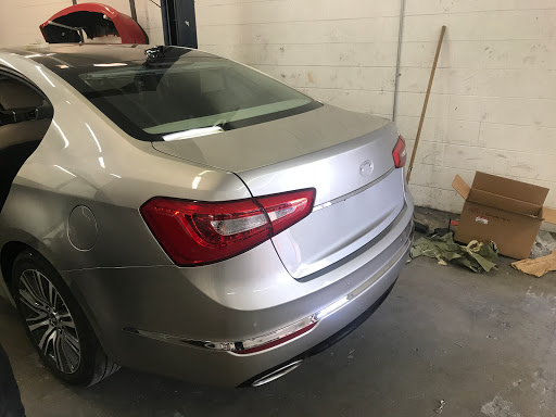 Auto Body Shop «Moises Auto Body & Paint», reviews and photos, 21100 Sherman Way m, Canoga Park, CA 91303, USA