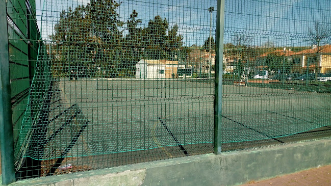 Avaliações doCampo Desportivo Multiusos do Parque em Oeiras - Campo de futebol