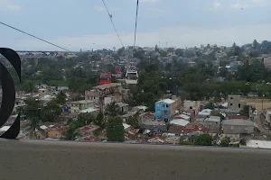 Teleférico de Santo Domingo Estación 3 image