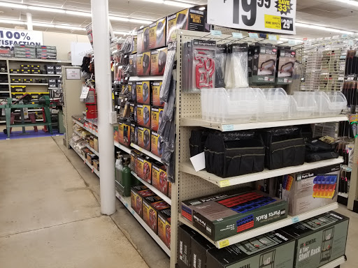 Hardware Store «Harbor Freight Tools», reviews and photos, 2658 Peters Creek Pkwy, Winston-Salem, NC 27127, USA