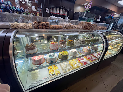 Cafe «PALM SWEETS Bakery & Cafe», reviews and photos, 3605 15 Mile Rd, Sterling Heights, MI 48310, USA