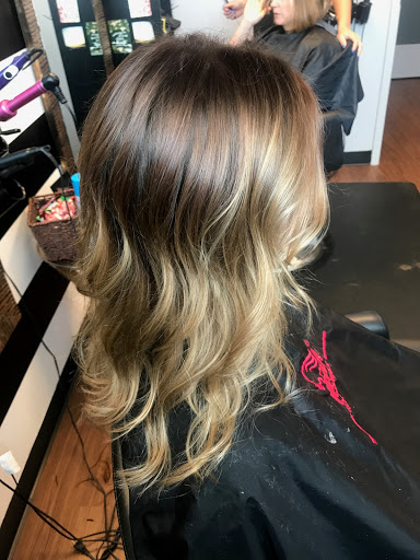 Beauty Salon «Bellezza Beauty Salon & Med Spa LLC», reviews and photos, 1047 Glenbrook Way #100, Hendersonville, TN 37075, USA