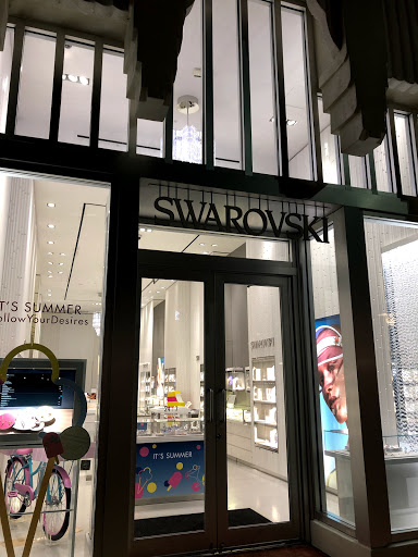Jewelry Store «Swarovski», reviews and photos, 734 Lincoln Rd, Miami Beach, FL 33139, USA