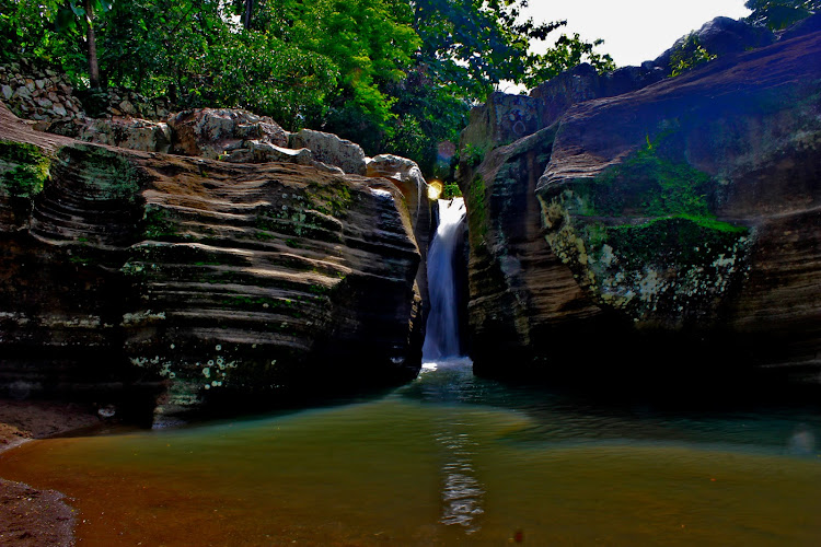 Air Terjun Luweng Sampang