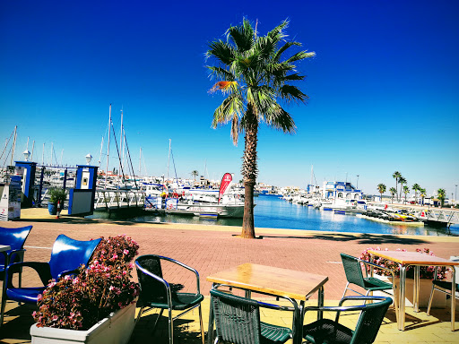 La Plaza Beach Restaurant @ Dona Lola - Ctra. de Cadiz, km197.8, 29649 Las Lagunas de Mijas, Málaga