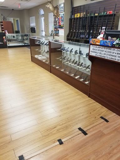 Gun Shop «AAA Gun & Ammo, Inc.», reviews and photos, 1105 Goldfinch Dr, Plant City, FL 33563, USA