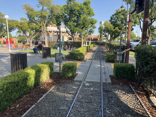 Shopping Mall «Nut Tree Plaza», reviews and photos, 1661 E Monte Vista Ave, Vacaville, CA 95688, USA