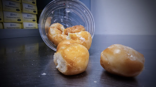 Donut Shop «Amazin Glazin Donuts», reviews and photos, 515 N Mulberry St, Elizabethtown, KY 42701, USA