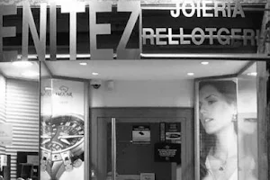 JOYERIA RELOJERIA BENITEZ - Reparación de Joyas y Relojes de pulsera y pared image