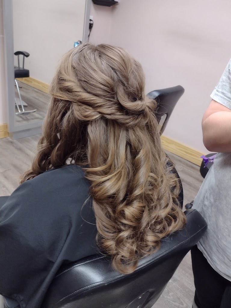 Lux + Lavish Salon and Boutique 36507
