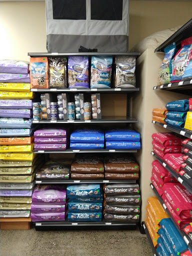 Pet Supply Store «Mud Bay», reviews and photos, 2100 SE 164th Ave, Vancouver, WA 98683, USA