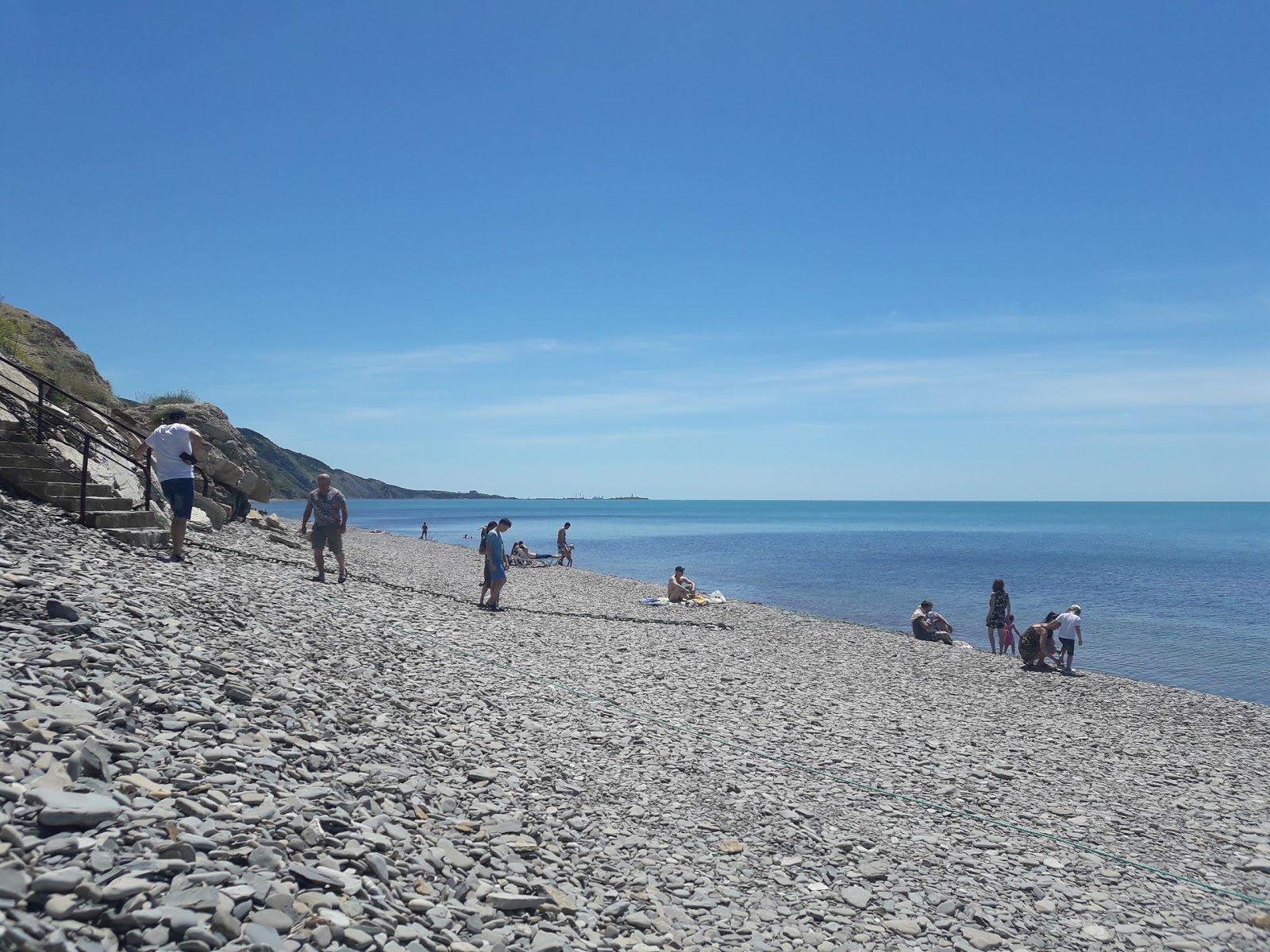 Photo de Varvarovskaya shchel protégé par des falaises