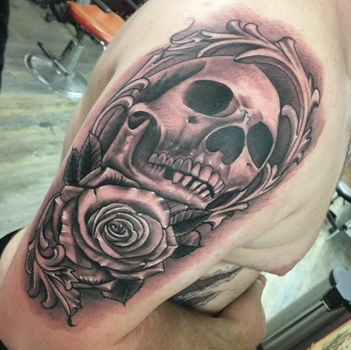 Tattoo Shop «The Lost Boys Tattoo», reviews and photos, 2119 E 5th St, Tyler, TX 75701, USA