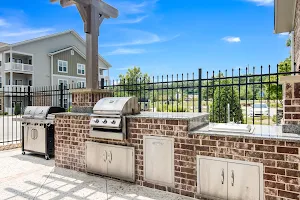 Colonnade at Eastern Shore Apartment Homes image