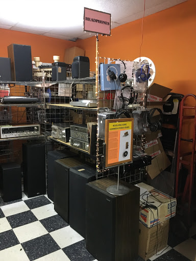 Record Store «POPS Resale», reviews and photos, 1423 Leestown Rd B, Lexington, KY 40511, USA