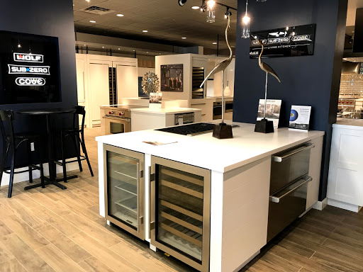 Appliance Store «Famous Tate Appliance & Bedding Center», reviews and photos, 3347 Henderson Blvd, Tampa, FL 33609, USA