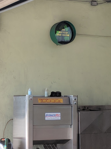 Car Wash «Dadeland Car Wash», reviews and photos, 9650 S Dixie Hwy, Miami, FL 33156, USA