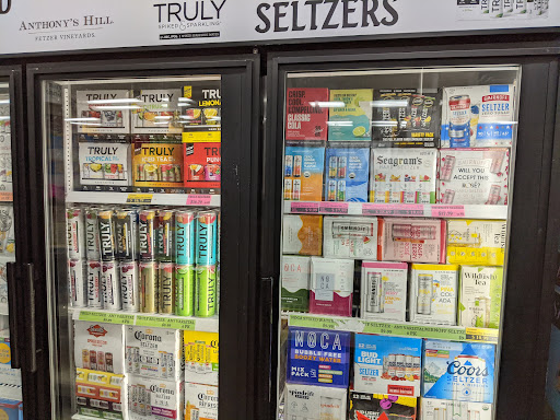 Liquor Store «Tiverton Liquor Store», reviews and photos, 65 Main Rd, Tiverton, RI 02878, USA