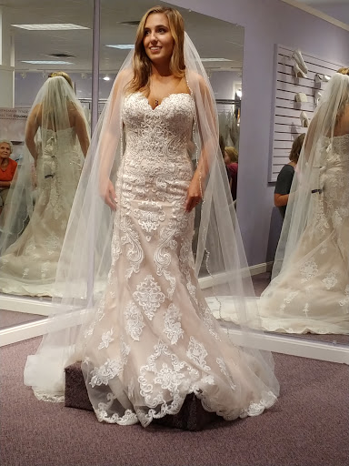 Bridal Shop «Lavender Bridal Salon», reviews and photos, 218 W 3rd St, Dover, OH 44622, USA
