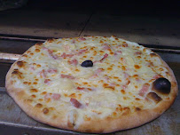 Plats et boissons du Pizzeria Pizza Drive à Balaruc-les-Bains - n°4