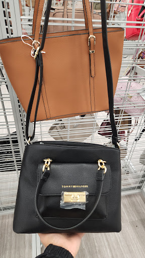 Shopping Mall «Dedham Mall», reviews and photos, 300 Providence Hwy, Dedham, MA 02026, USA