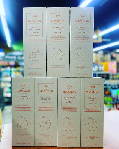 Liquor Store «Paradise Liquor», reviews and photos, 3237 Hilton Rd, Ferndale, MI 48220, USA