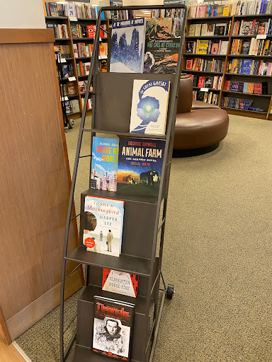 Book Store «Barnes & Noble Booksellers Fredericksburg/ Central Park», reviews and photos, 1220 Carl D. Silver Parkway, Fredericksburg, VA 22401, USA
