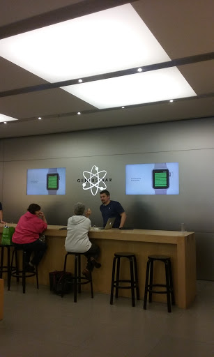 Computer Store «Apple Vintage Faire», reviews and photos, 3401 Dale Rd, Modesto, CA 95356, USA