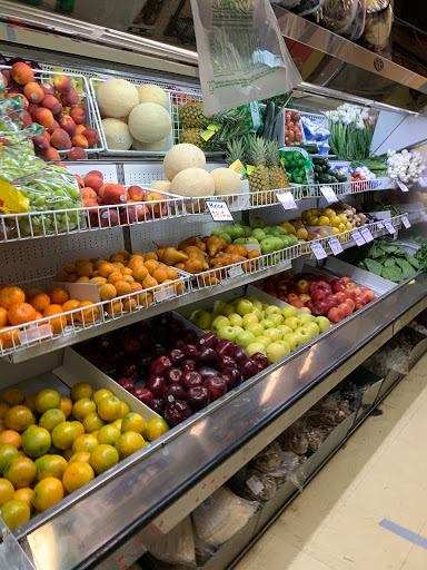 Grocery Store «La Azteca Grocery», reviews and photos, 1529 N Cedar Lake Rd, Round Lake Beach, IL 60073, USA