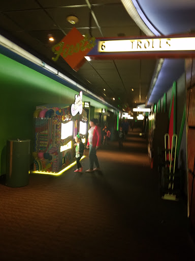 Movie Theater «Regal Fiesta Stadium 16», reviews and photos, 12631 Vance Jackson Rd, San Antonio, TX 78230, USA