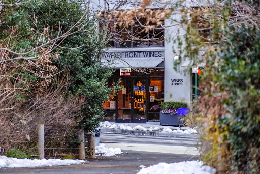 Wine Store «Waterfront Wines & Spirits», reviews and photos, 360 Furman St, Brooklyn, NY 11201, USA