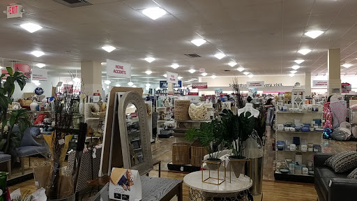 Department Store «Marshalls & HomeGoods», reviews and photos, 11 Cornerstone Square, Westford, MA 01886, USA