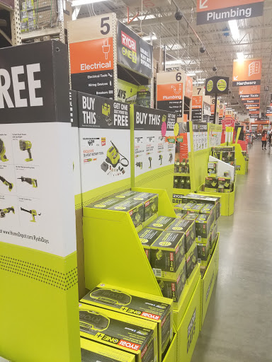 Home Improvement Store «The Home Depot», reviews and photos, 251 Springhill Rd, Carpentersville, IL 60110, USA