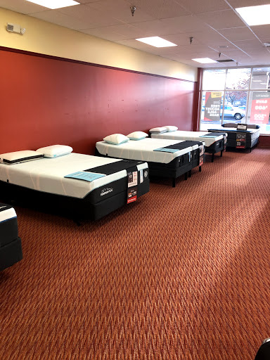 Mattress Store «Mattress Firm Elizabethtown», reviews and photos, 1607 S Market St, Elizabethtown, PA 17022, USA