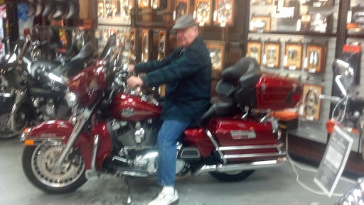 Motorcycle Dealer «American Harley Davidson», reviews and photos, 1437 Central St, Leominster, MA 01453, USA