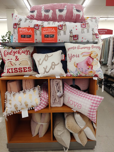 Department Store «T.J. Maxx», reviews and photos, 7555 W Hillsborough Ave, Tampa, FL 33615, USA