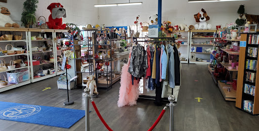 Thrift Store «St. Vincent de Paul Thrift Store», reviews and photos, 4009 S 56th St, Tacoma, WA 98409, USA