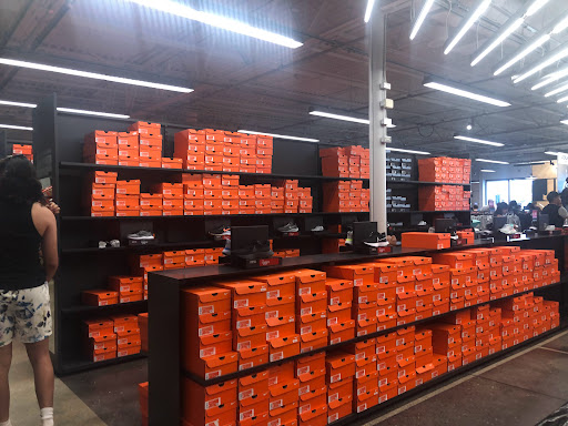 Clothing Store «Nike Factory Store», reviews and photos, 10746 Emerald Coast Pkwy #159, Destin, FL 32550, USA