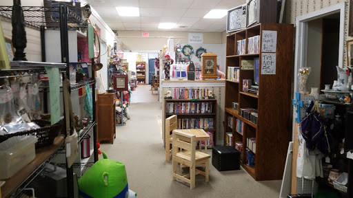 Thrift Store «Thrifty Pirate Thrift Shop», reviews and photos, 200 Bedford Euless Rd suite a, Hurst, TX 76053, USA