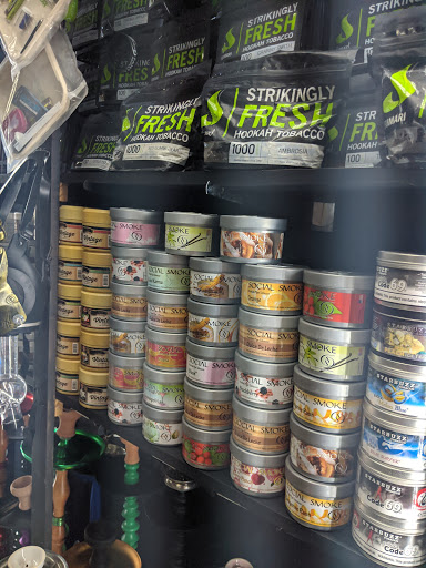 Vaporizer Store «Happy Rock Smoke Shop», reviews and photos, 334 NE 72nd St, Kansas City, MO 64118, USA