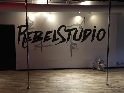 RebelStudio ApS | Pole dance