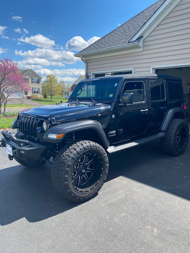 Car Dealer «Dealers Trade Outlet», reviews and photos, 16327 Lee Hwy, Gainesville, VA 20155, USA