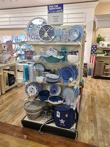 Department Store «HomeGoods», reviews and photos, 53 Consumer Square, Plattsburgh, NY 12901, USA