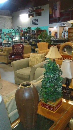 Thrift Store «New Beginnings Thrift Store», reviews and photos, 415 Citrus Tower Blvd, Clermont, FL 34711, USA
