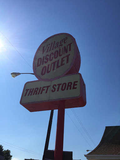 Thrift Store «Village Discount Outlet Store 12», reviews and photos, 4635 N Elston Ave, Chicago, IL 60630, USA