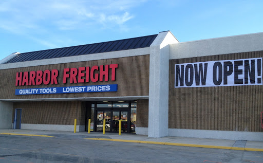 Harbor Freight Tools, 1600 N Jackson St STE 320, Tullahoma, TN 37388, USA, 